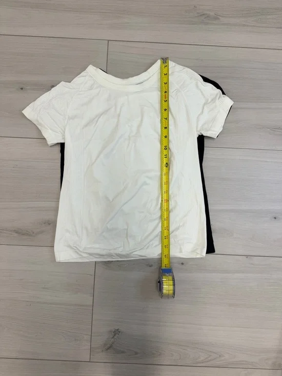 Lululemon + Basic Athletic 3 Pack BUNDLE Short Sleeve Running Shirts Sz M/L - Picture 10 of 10